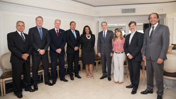 Aconseg-SP recebe representantes da Escola Nacional de Seguros